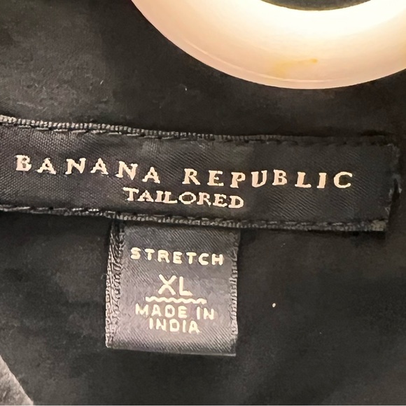 Banana Republic XL tailored stretch button down, perfect for the office/work - Picture 10 of 10